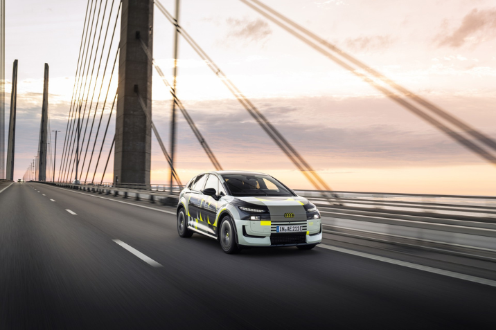 AUDI